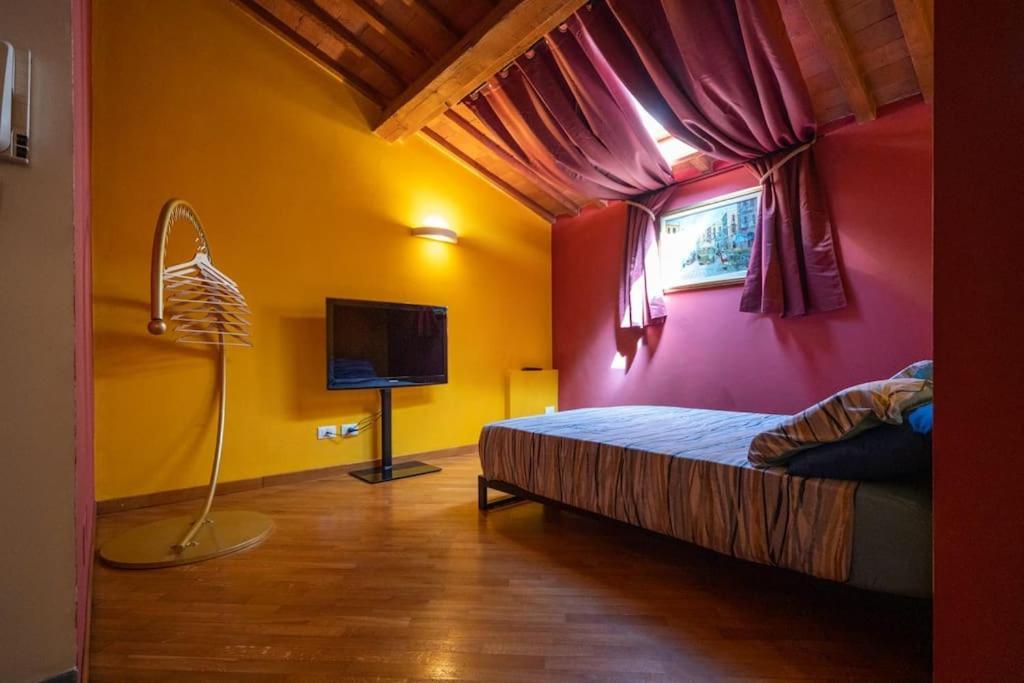 22 Home - Parcheggio Privato - Accogliente - Collegamento Sardegna E Corsica Livorno Exterior photo